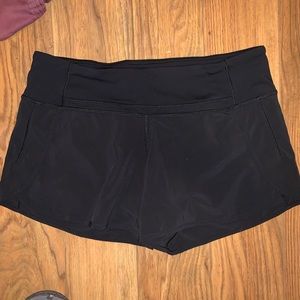 Lululemon NWOT Run Times size 6 black